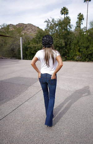 18 year old first timer jerking a big cock for cum on breasts